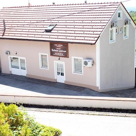 Guesthouse Rezekov Podrum Ястребарско Экстерьер фото