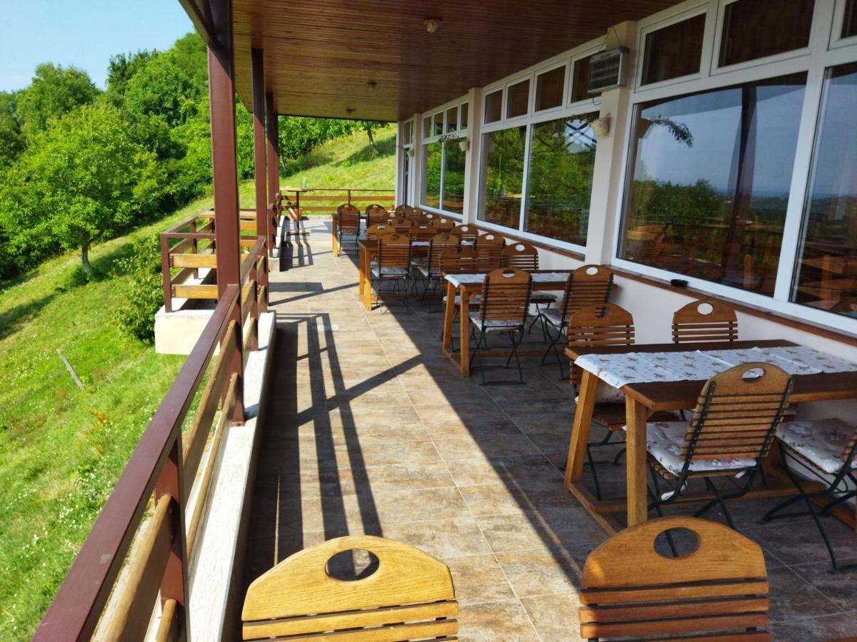 Guesthouse Rezekov Podrum Ястребарско Экстерьер фото