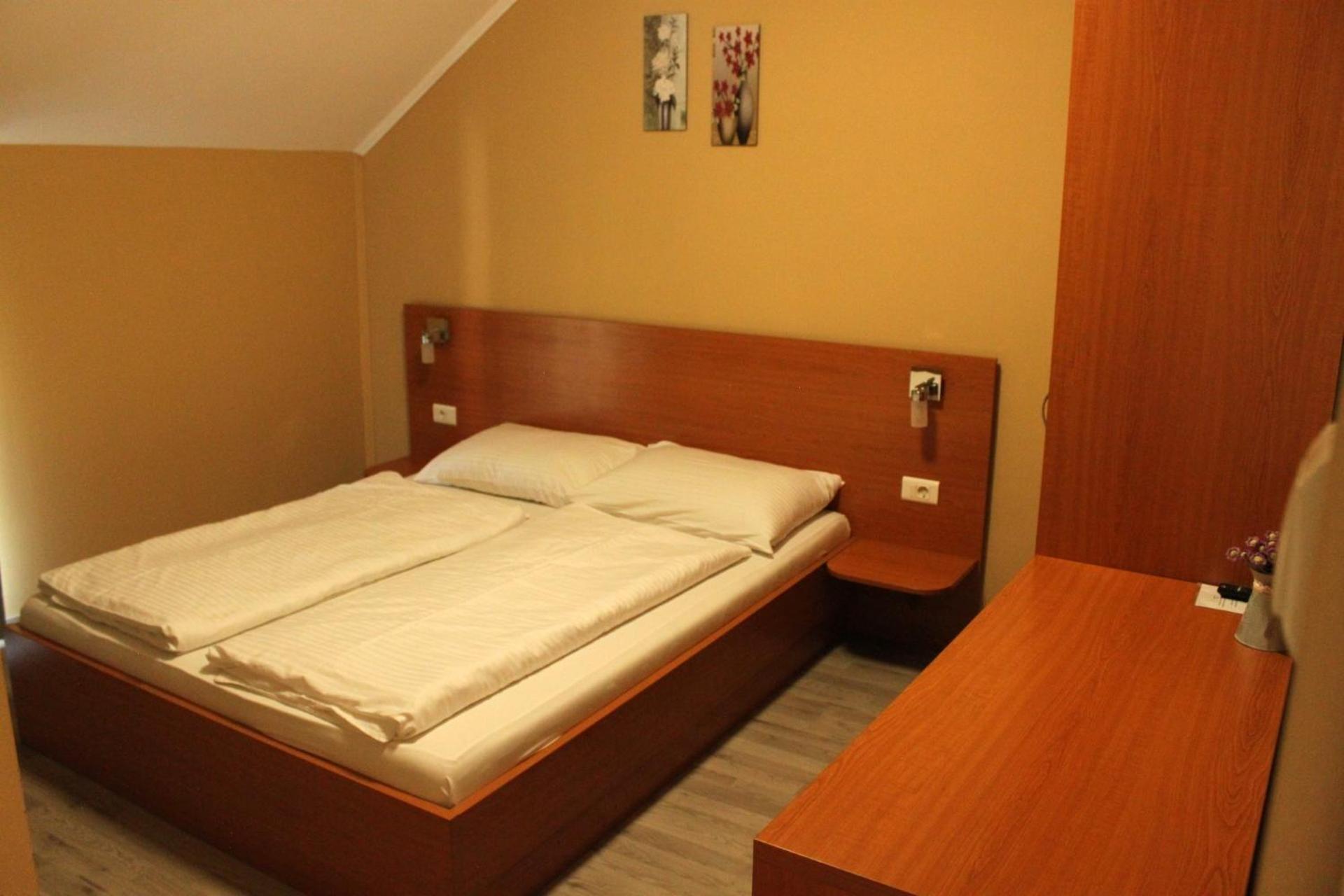 Guesthouse Rezekov Podrum Ястребарско Экстерьер фото